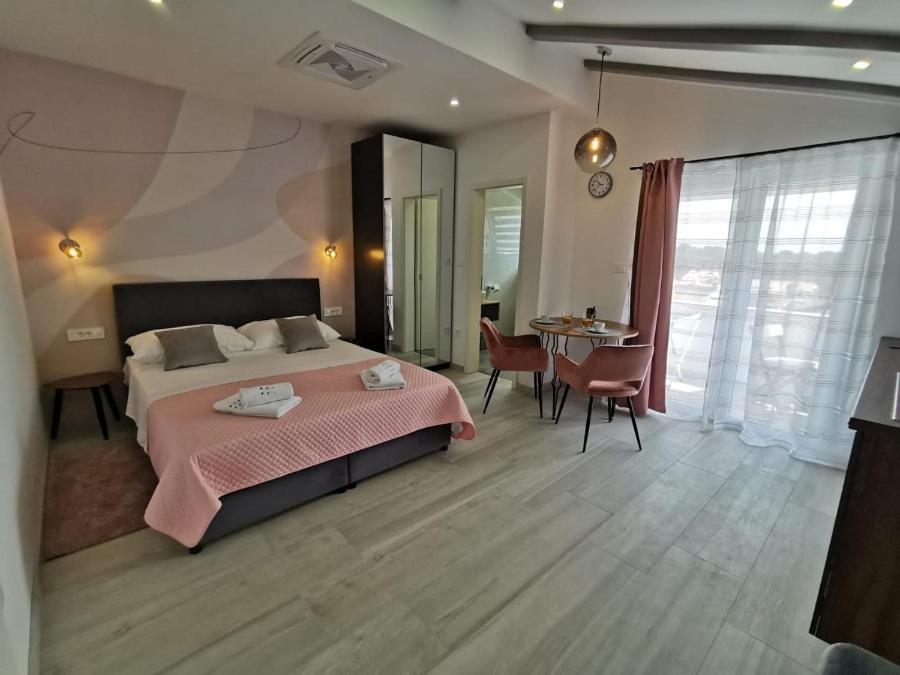 New Nikolina 4 Star Lejlighed Mali Lošinj Eksteriør billede
