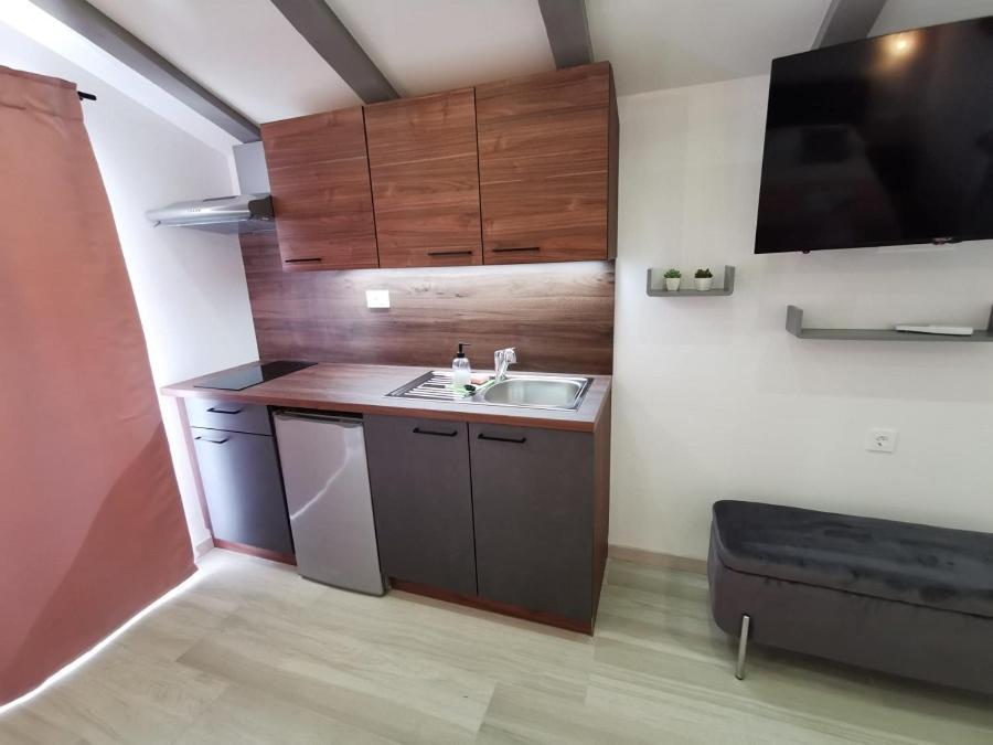 New Nikolina 4 Star Lejlighed Mali Lošinj Eksteriør billede