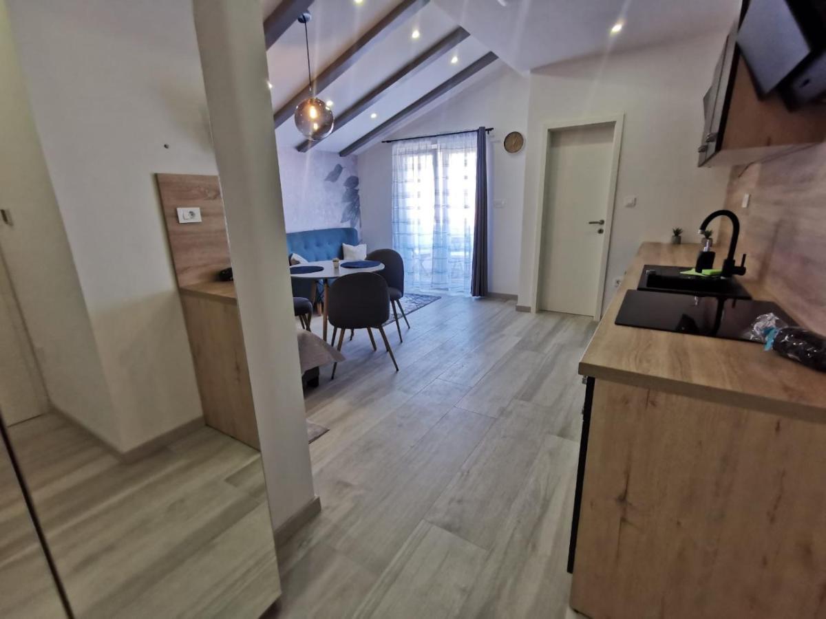New Nikolina 4 Star Lejlighed Mali Lošinj Eksteriør billede