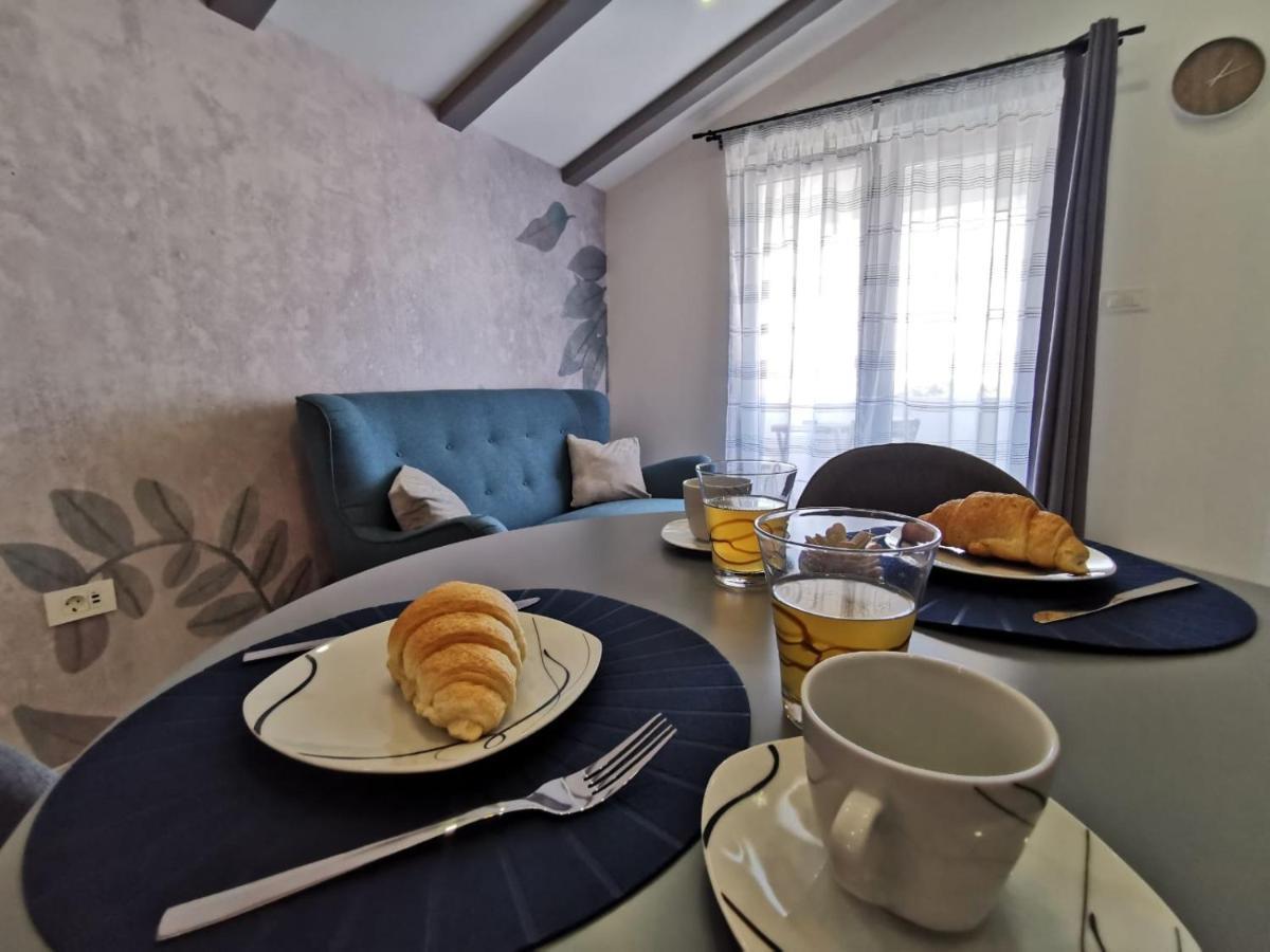 New Nikolina 4 Star Lejlighed Mali Lošinj Eksteriør billede